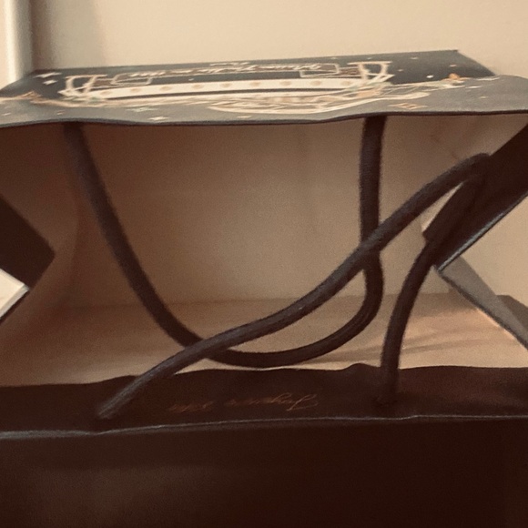 Louis Vuitton Holiday limited edition, shopping bag collectible, designer, rare - Picture 2 of 2